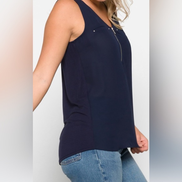 Elegant Navy Blue Sleeveless Top - Picture 3 of 7